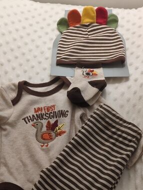 Baby Essentials Brown & Cream My First Thanksgiving Set, 3m